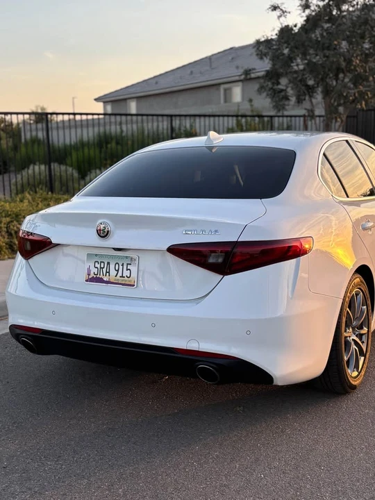 2019 Alfa Romeo Giulia - Image 11 of 12