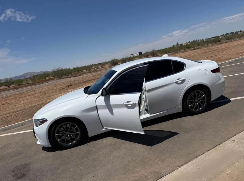 2019 Alfa Romeo Giulia - Image 4 of 12