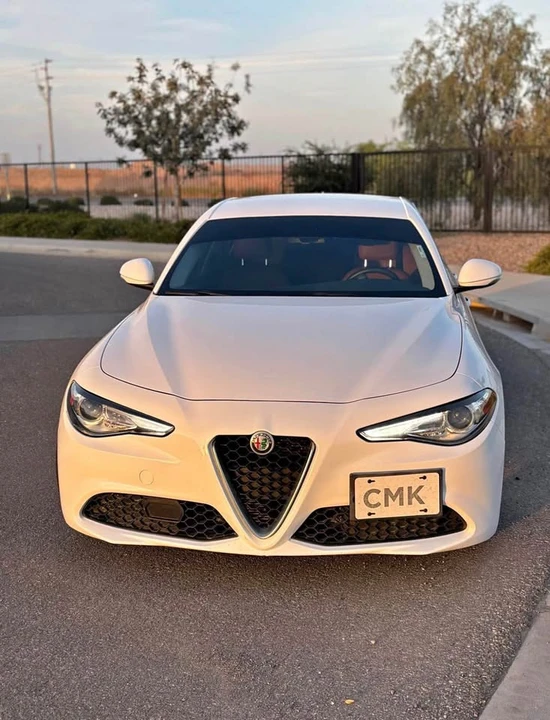2019 Alfa Romeo Giulia - Image 7 of 12
