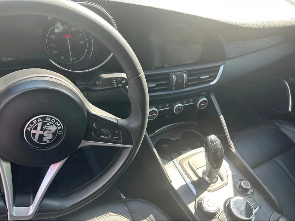 2019 Alfa Romeo Giulia - Image 10 of 12