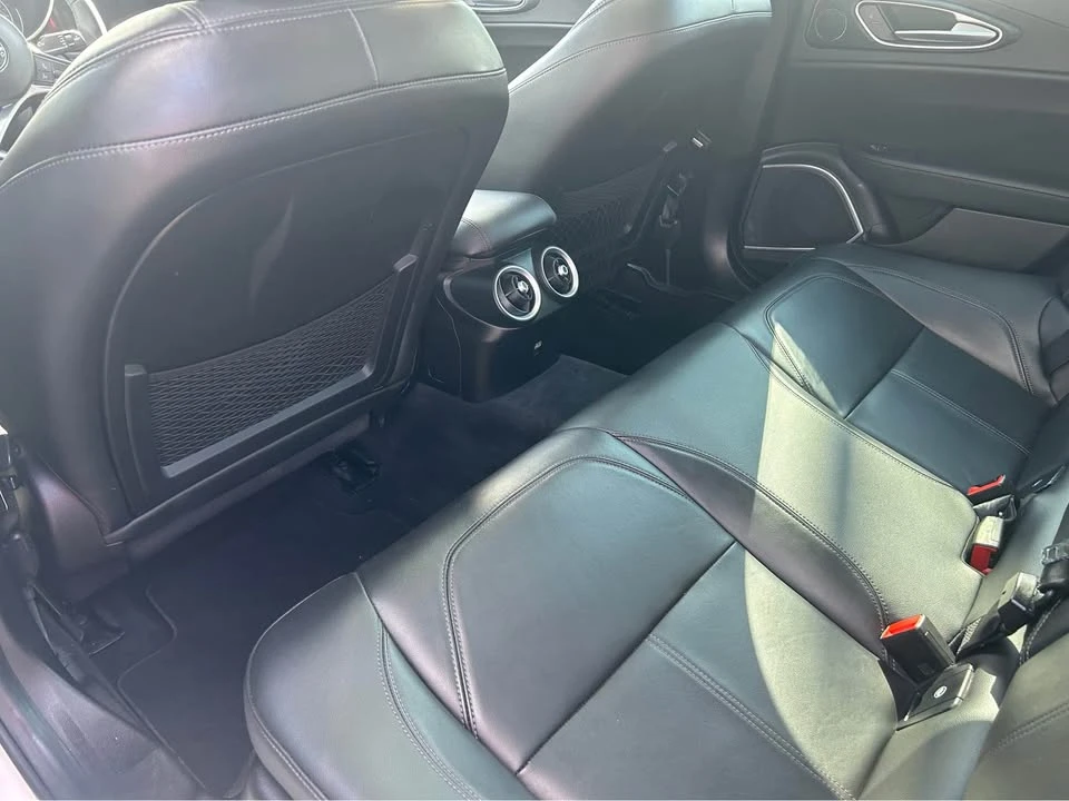 2019 Alfa Romeo Giulia - Image 8 of 12