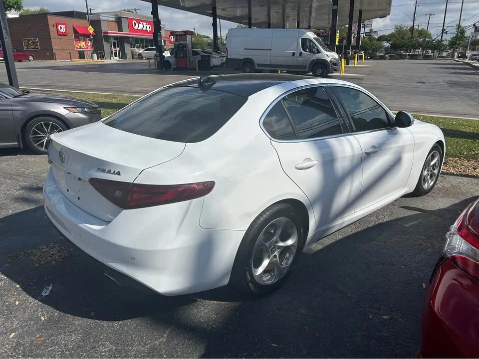 2019 Alfa Romeo Giulia - Image 3 of 12