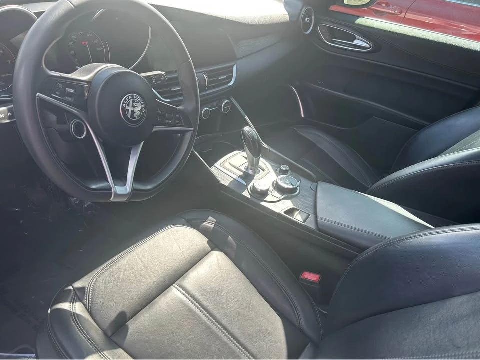2019 Alfa Romeo Giulia - Image 9 of 12