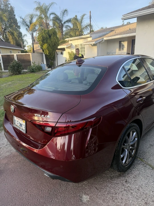 2019 Alfa Romeo Giulia - Image 3 of 14