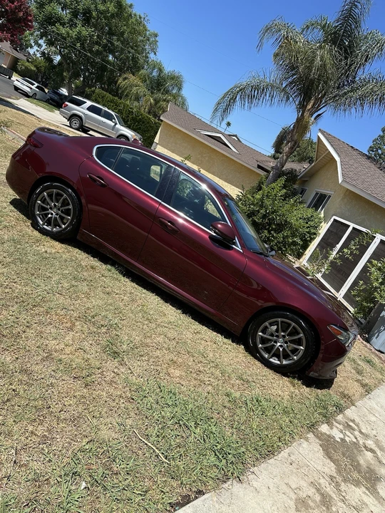 2019 Alfa Romeo Giulia - Image 7 of 14