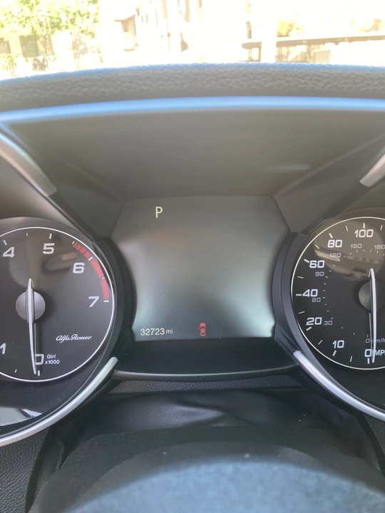 2019 Alfa Romeo Giulia - Image 12 of 13