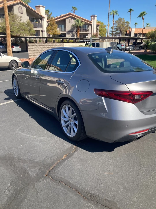 2019 Alfa Romeo Giulia - Image 4 of 13