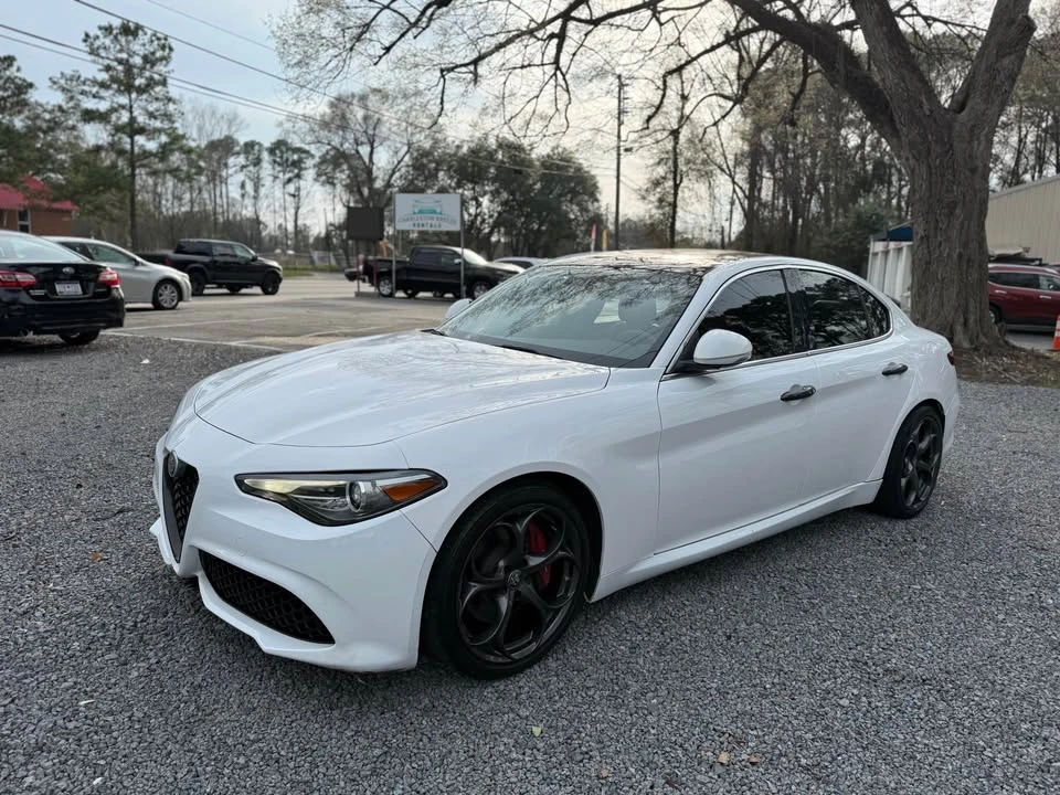 2019 Alfa Romeo Giulia - Image 12 of 12