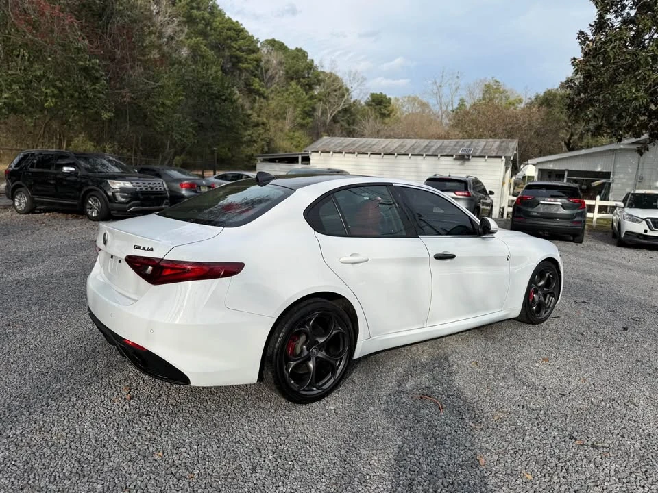2019 Alfa Romeo Giulia - Image 3 of 12
