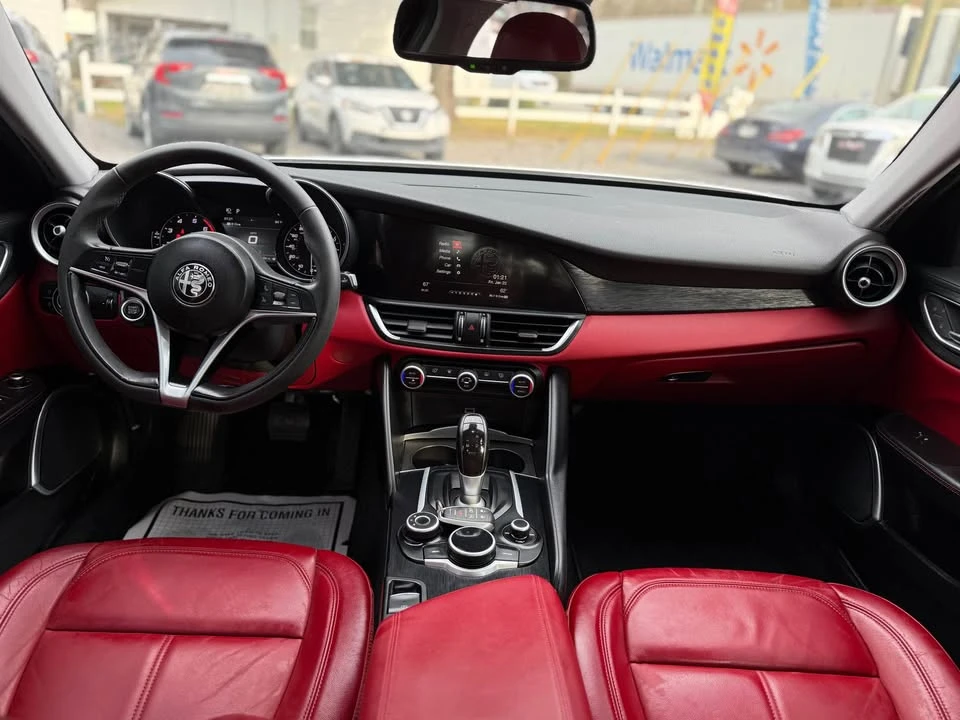 2019 Alfa Romeo Giulia - Image 8 of 12