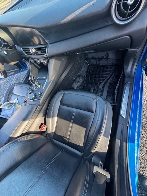 2019 Alfa Romeo Giulia - Image 18 of 19