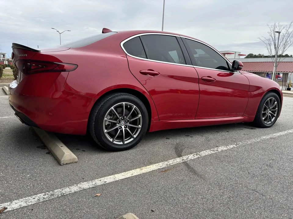 2019 Alfa Romeo Giulia - Image 4 of 10