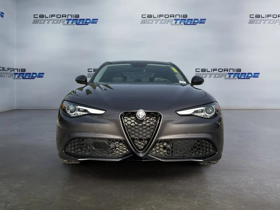2019 Alfa Romeo Giulia - Image 2 of 20