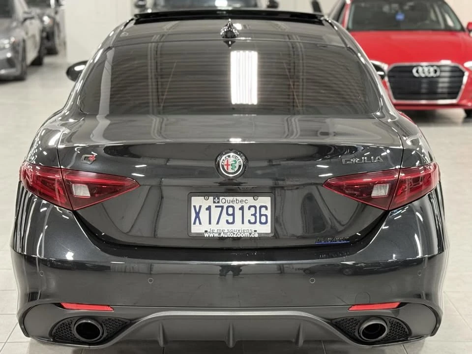 2019 Alfa Romeo Giulia - Image 8 of 19