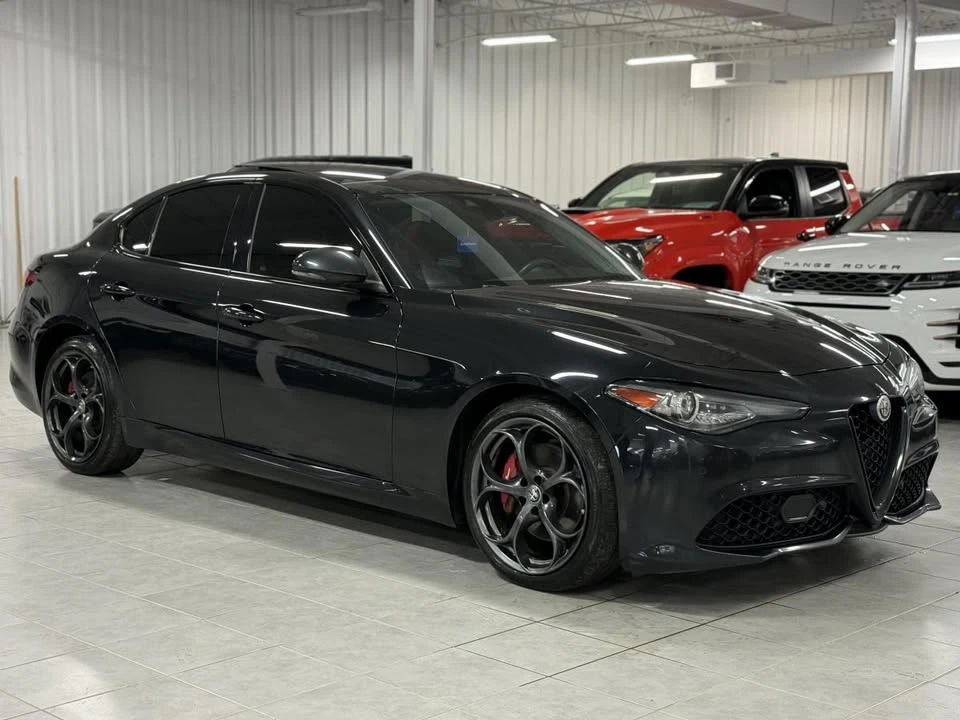 2019 Alfa Romeo Giulia - Image 5 of 19