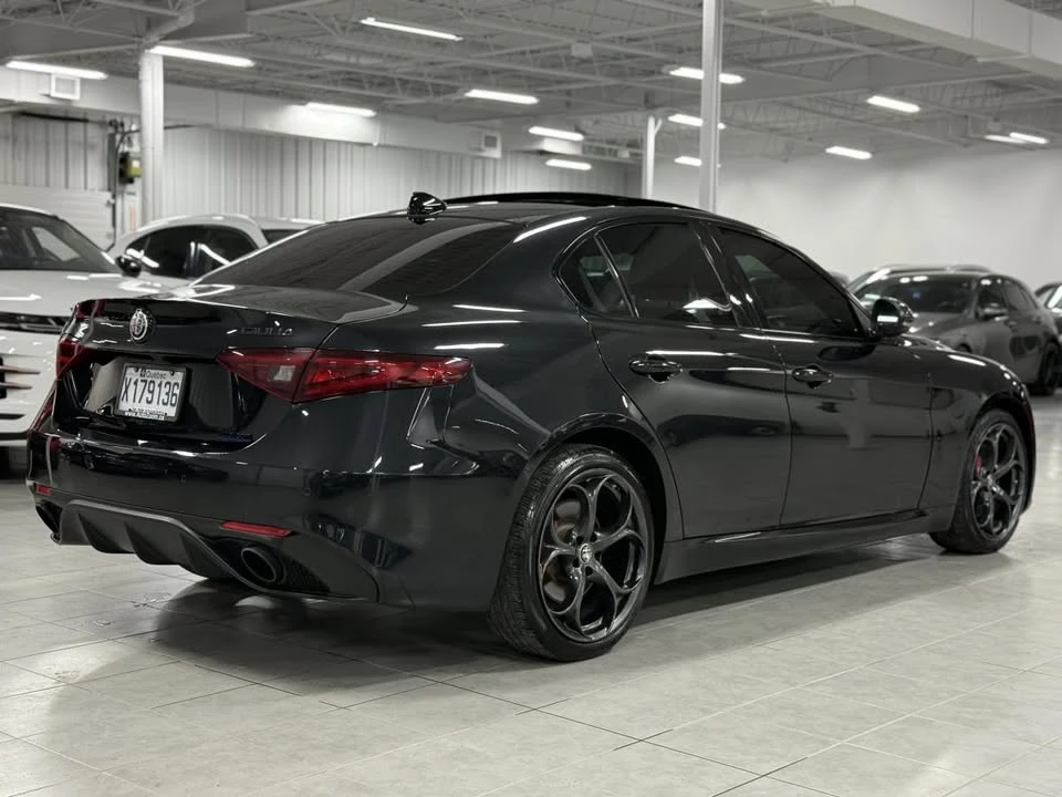 2019 Alfa Romeo Giulia - Image 7 of 19