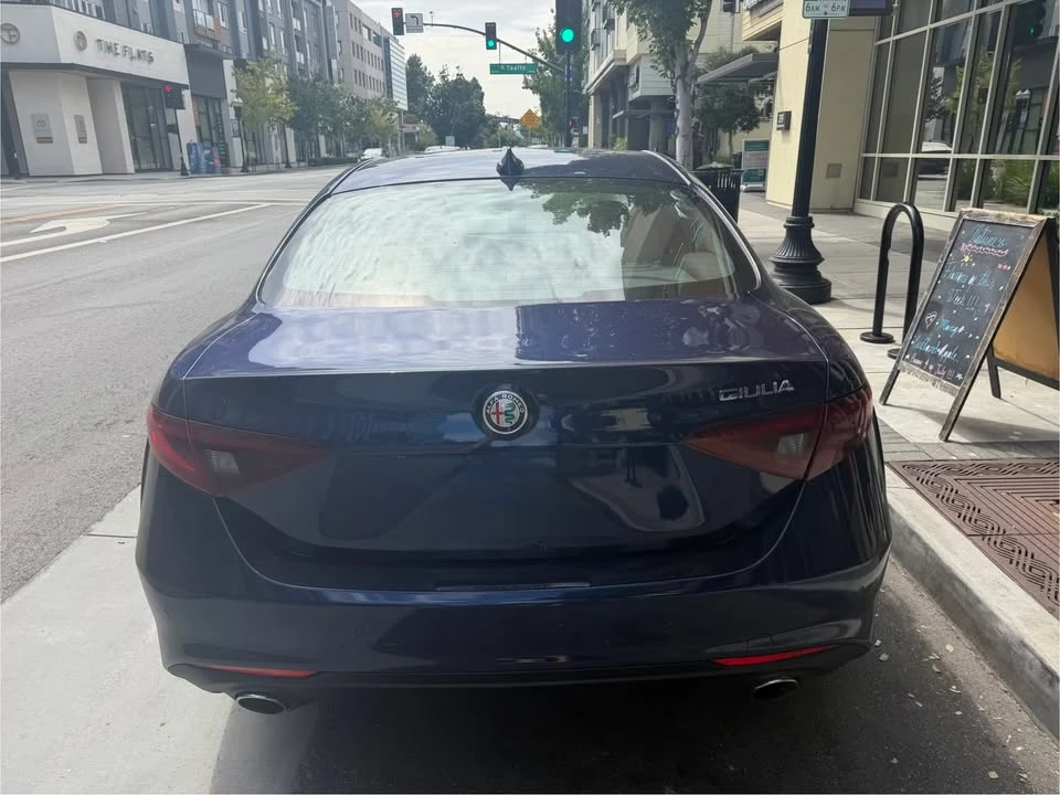 2019 Alfa Romeo Giulia - Image 3 of 8