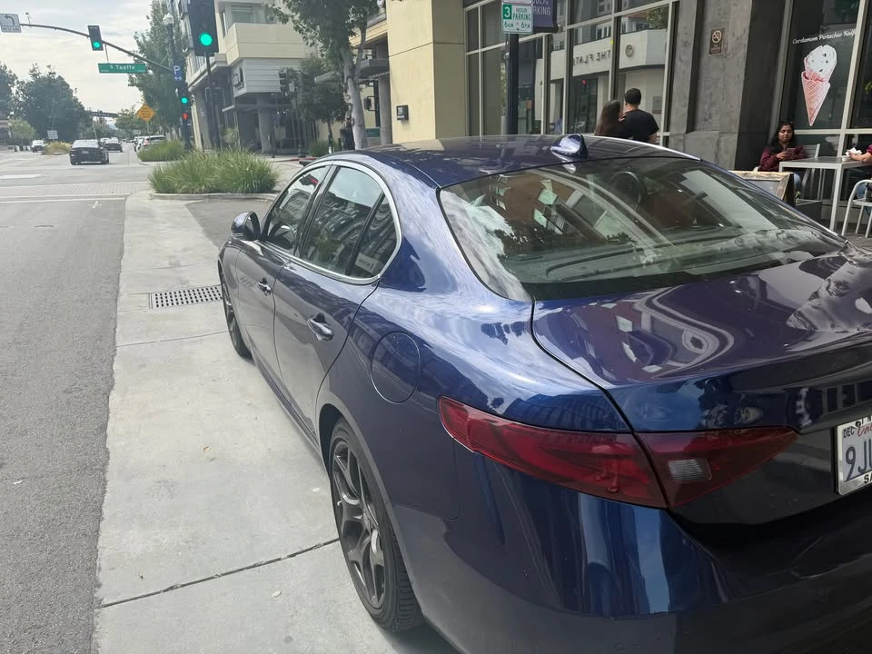 2019 Alfa Romeo Giulia - Image 2 of 8
