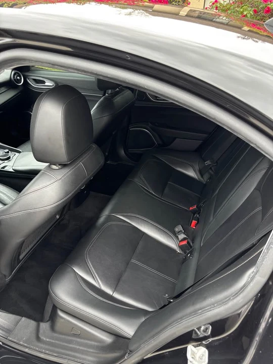 2019 Alfa Romeo Giulia - Image 4 of 10
