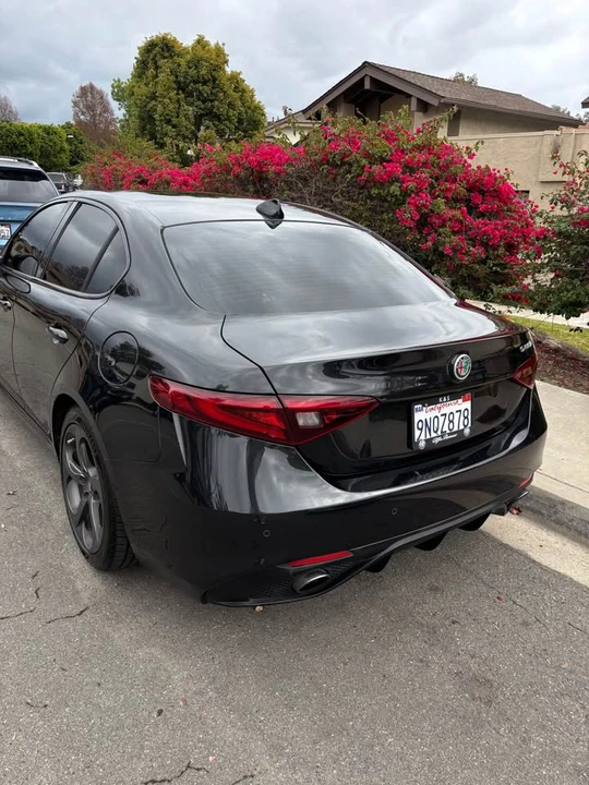 2019 Alfa Romeo Giulia - Image 10 of 10
