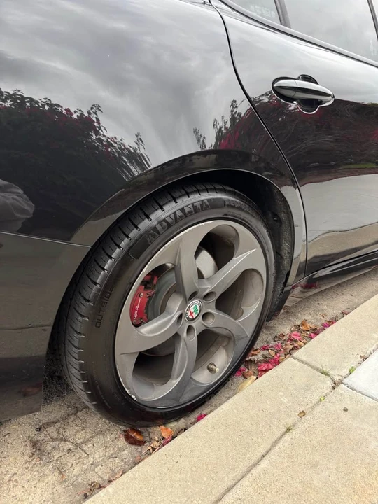 2019 Alfa Romeo Giulia - Image 5 of 10