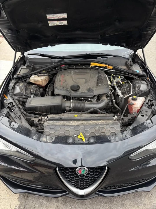2019 Alfa Romeo Giulia - Image 7 of 10