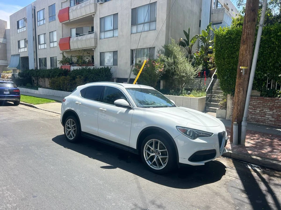 2019 Alfa Romeo Stelvio - Image 2 of 8