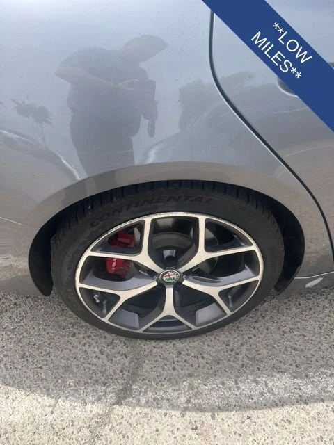 2019 Alfa Romeo Giulia - Image 7 of 20