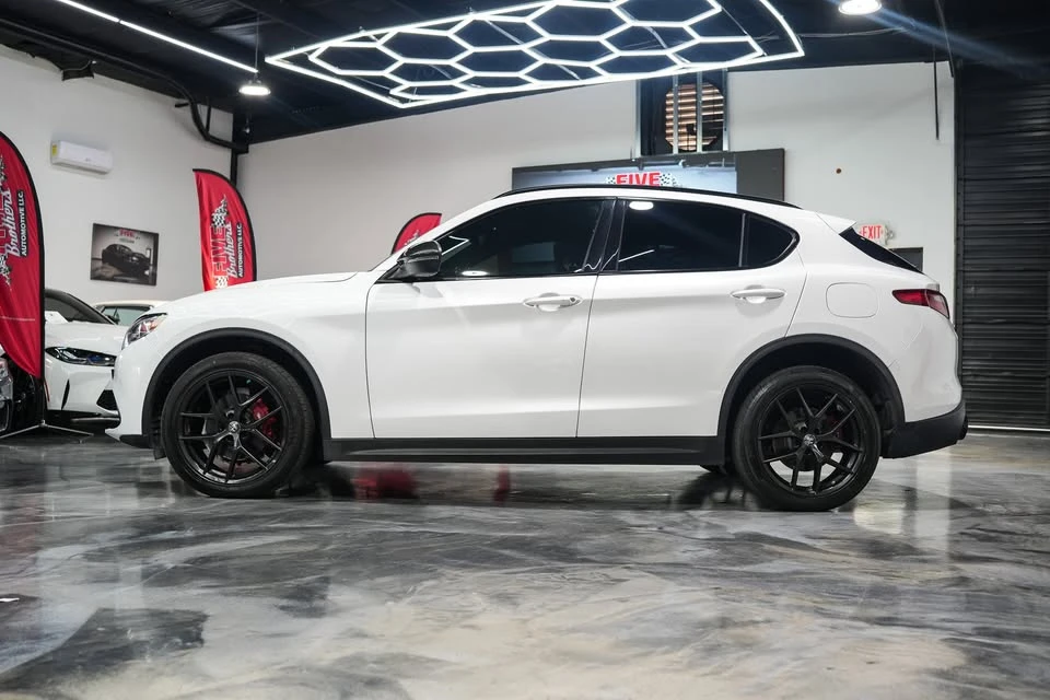 2019 Alfa Romeo Stelvio - Image 13 of 20