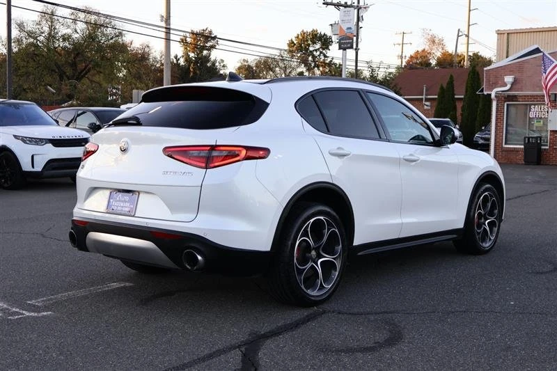 2019 Alfa Romeo Stelvio - Image 8 of 20