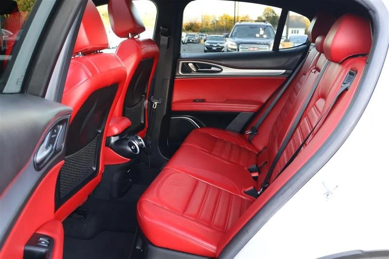 2019 Alfa Romeo Stelvio - Image 14 of 20