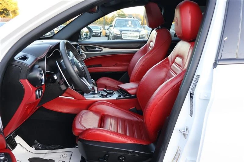 2019 Alfa Romeo Stelvio - Image 13 of 20