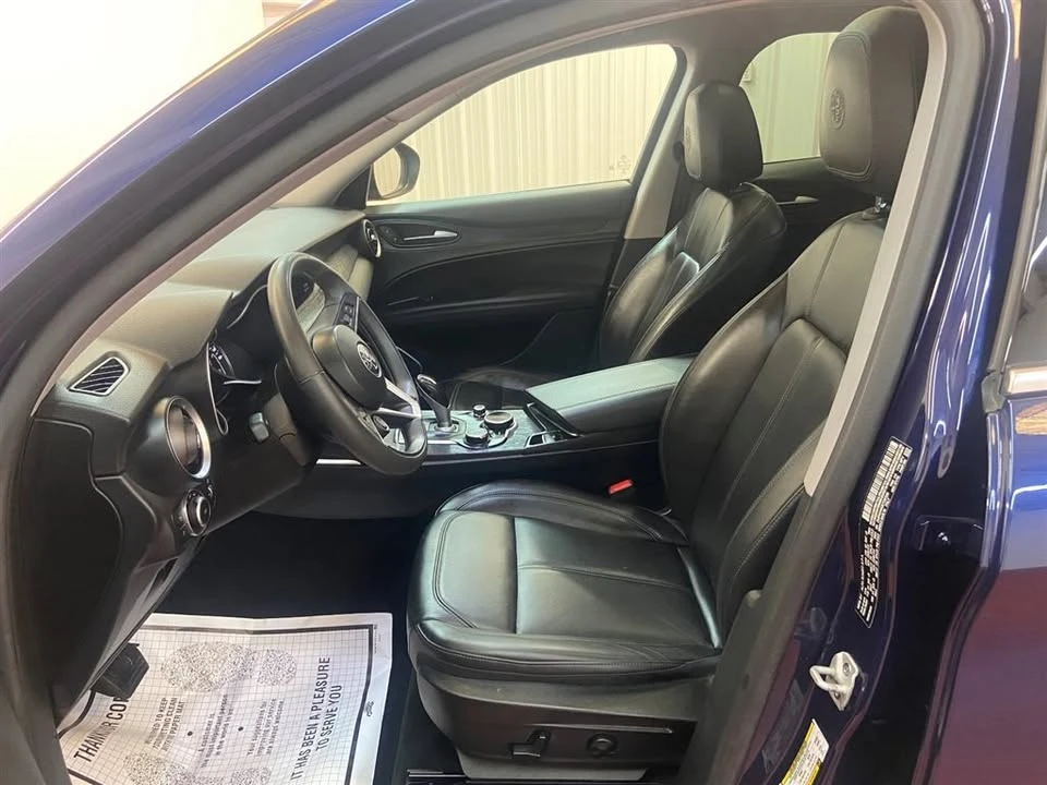 2019 Alfa Romeo Stelvio - Image 17 of 20