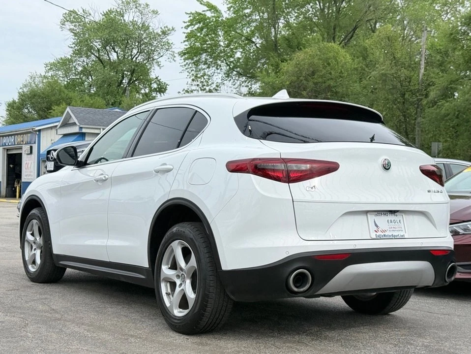 2019 Alfa Romeo Stelvio - Image 9 of 20