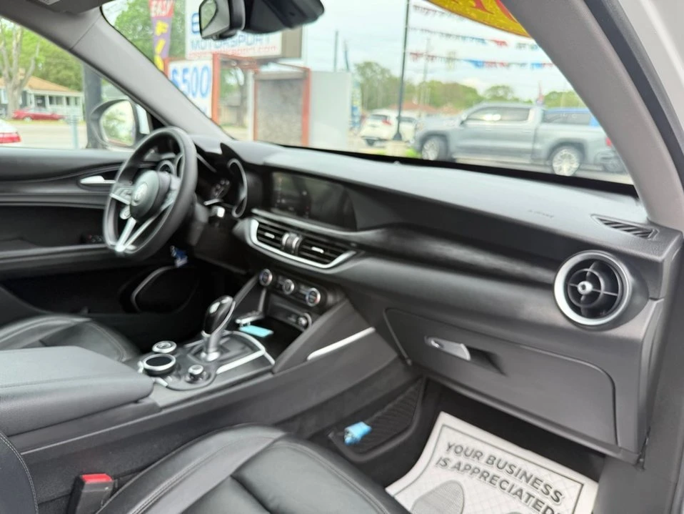 2019 Alfa Romeo Stelvio - Image 19 of 20