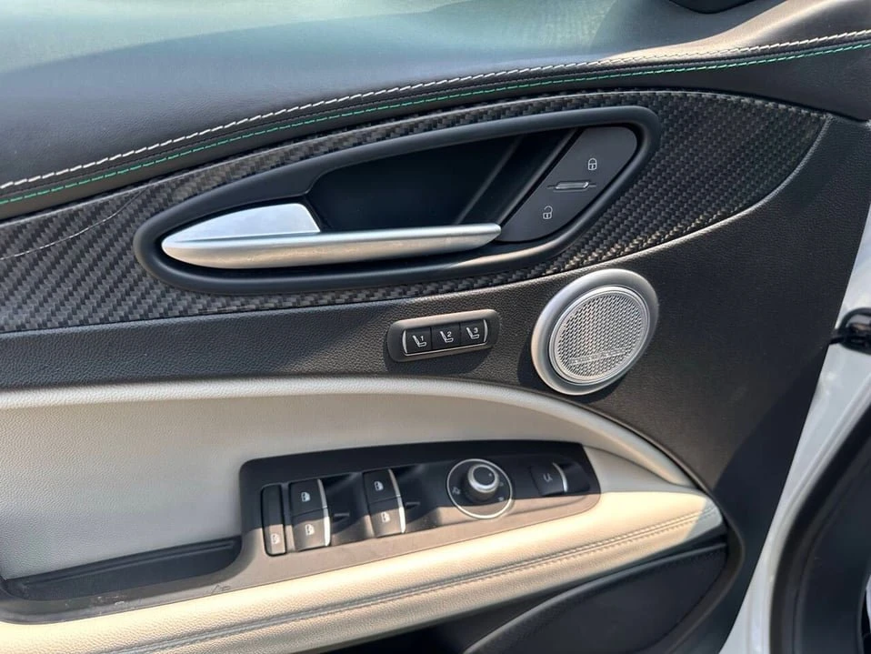 2019 Alfa Romeo Stelvio - Image 12 of 20