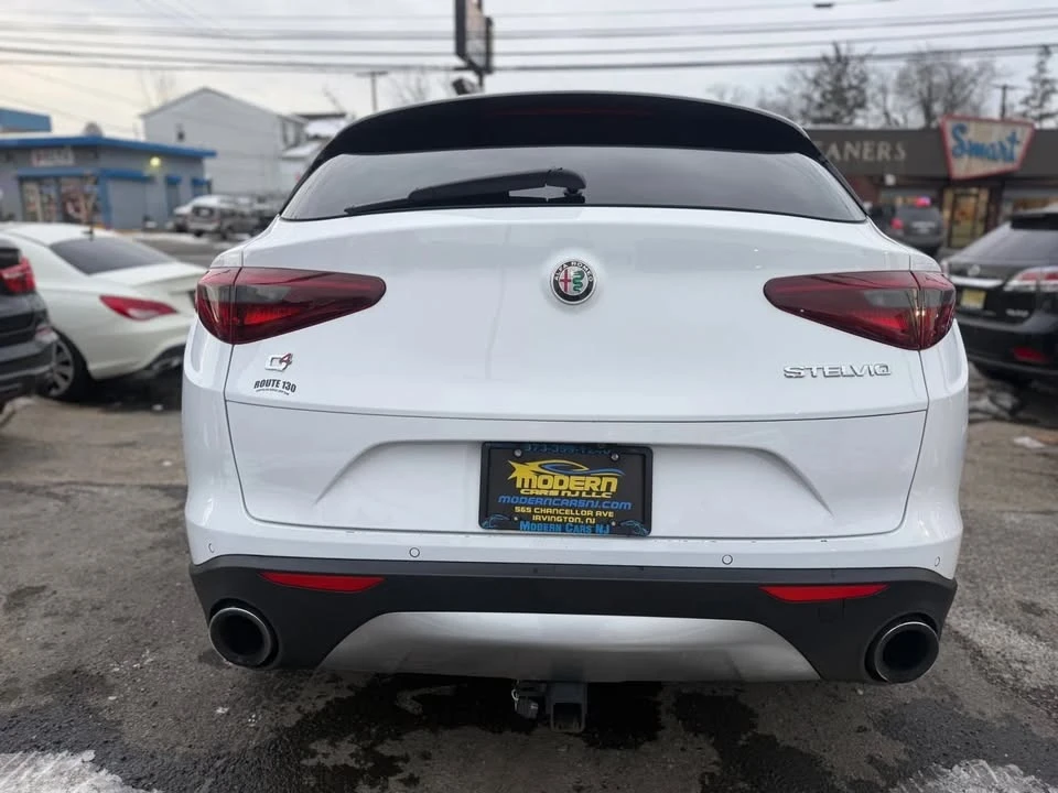 2019 Alfa Romeo Stelvio - Image 5 of 19