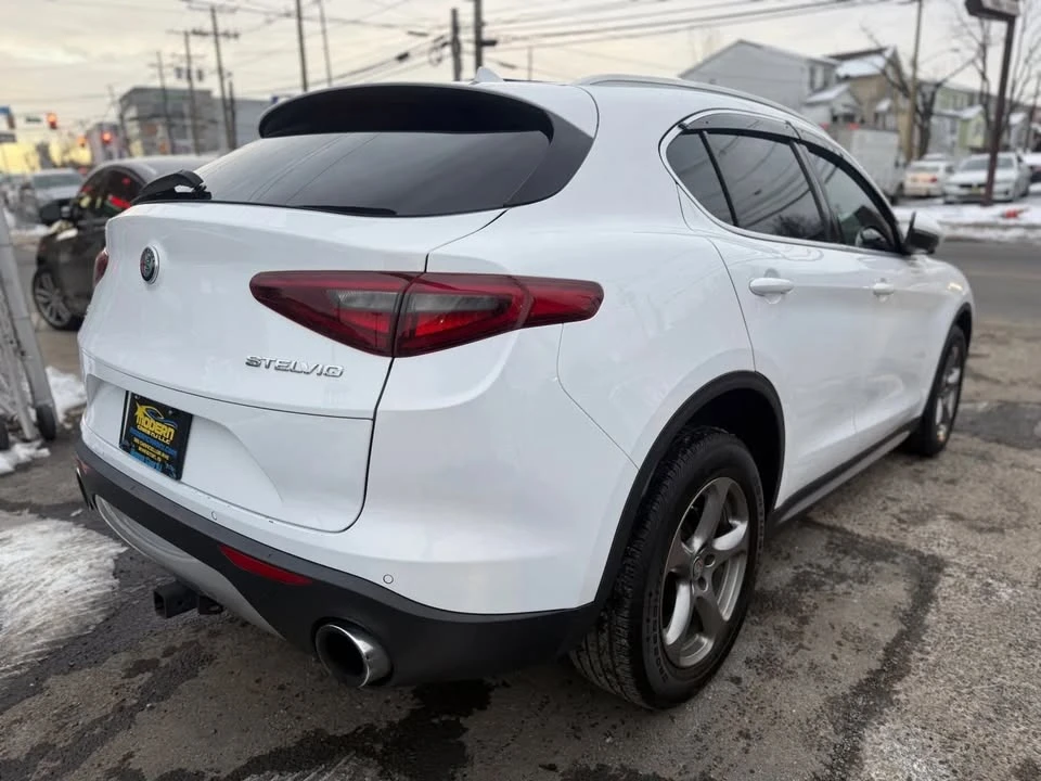2019 Alfa Romeo Stelvio - Image 4 of 19