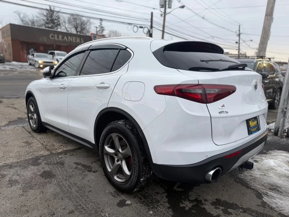 2019 Alfa Romeo Stelvio - Image 6 of 19