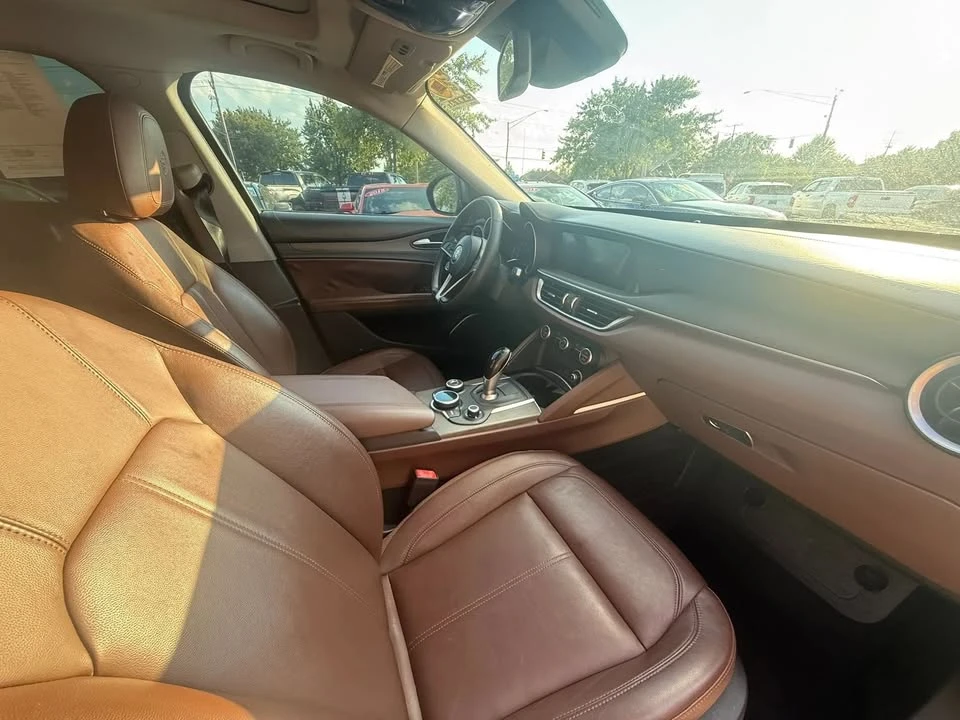 2019 Alfa Romeo Stelvio - Image 12 of 20