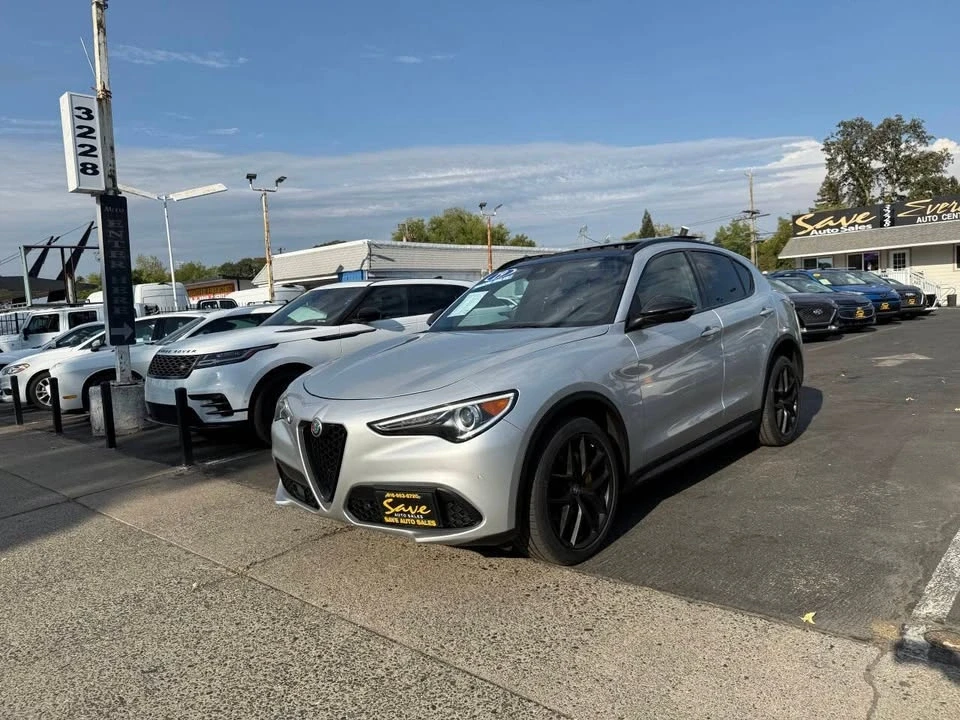 2019 Alfa Romeo Stelvio - Image 2 of 19