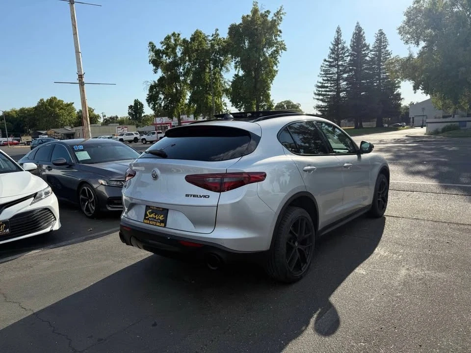 2019 Alfa Romeo Stelvio - Image 4 of 19