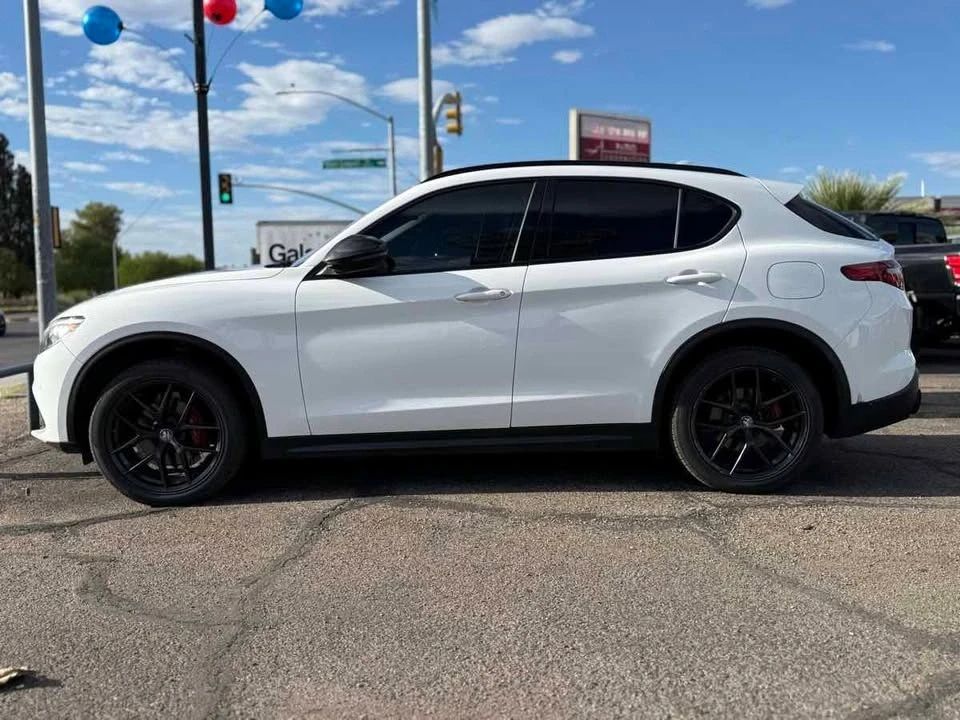 2019 Alfa Romeo Stelvio - Image 11 of 18