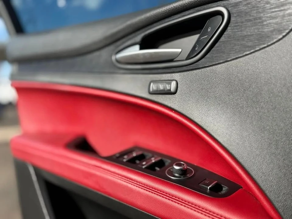 2019 Alfa Romeo Stelvio - Image 17 of 18