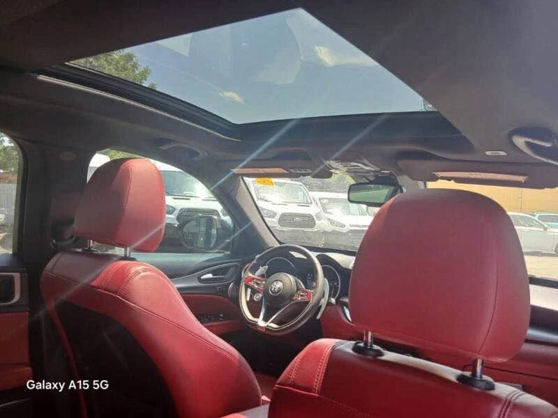 2019 Alfa Romeo Stelvio - Image 16 of 20