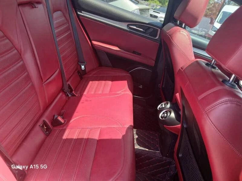 2019 Alfa Romeo Stelvio - Image 15 of 20