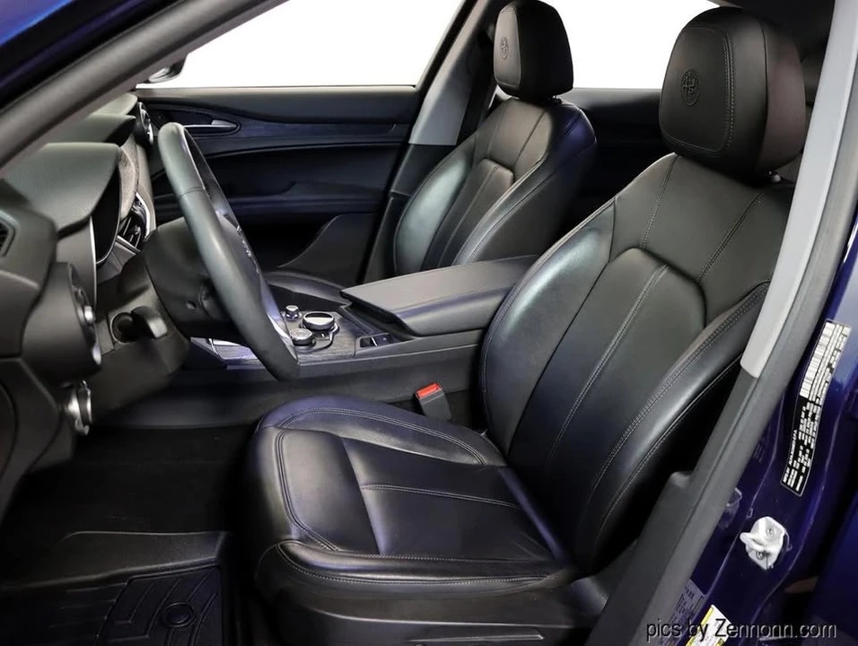 2019 Alfa Romeo Stelvio - Image 11 of 20