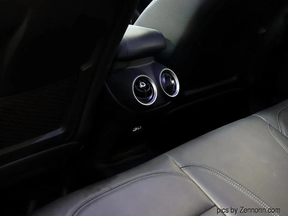 2019 Alfa Romeo Stelvio - Image 15 of 20