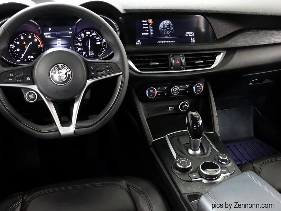 2019 Alfa Romeo Stelvio - Image 17 of 20