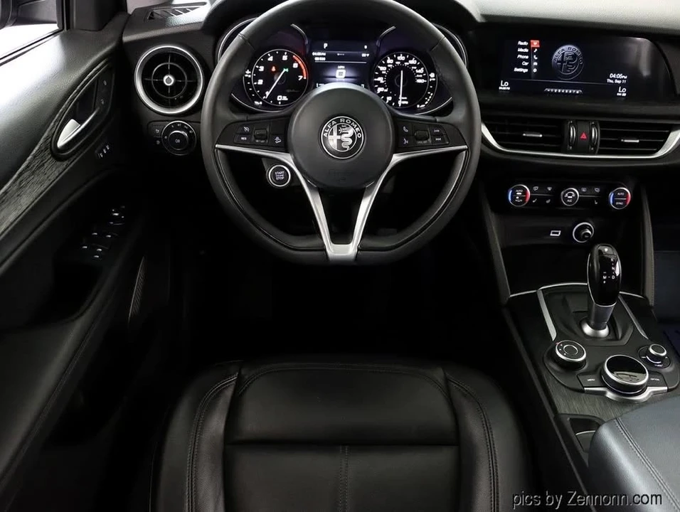 2019 Alfa Romeo Stelvio - Image 16 of 20